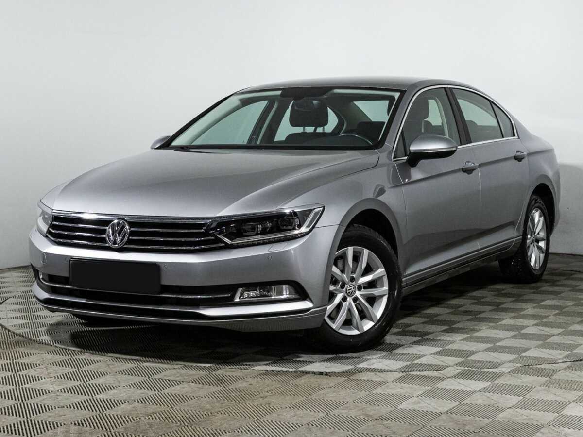 Volkswagen Passat 2017 года с пробегом. Фото: #0