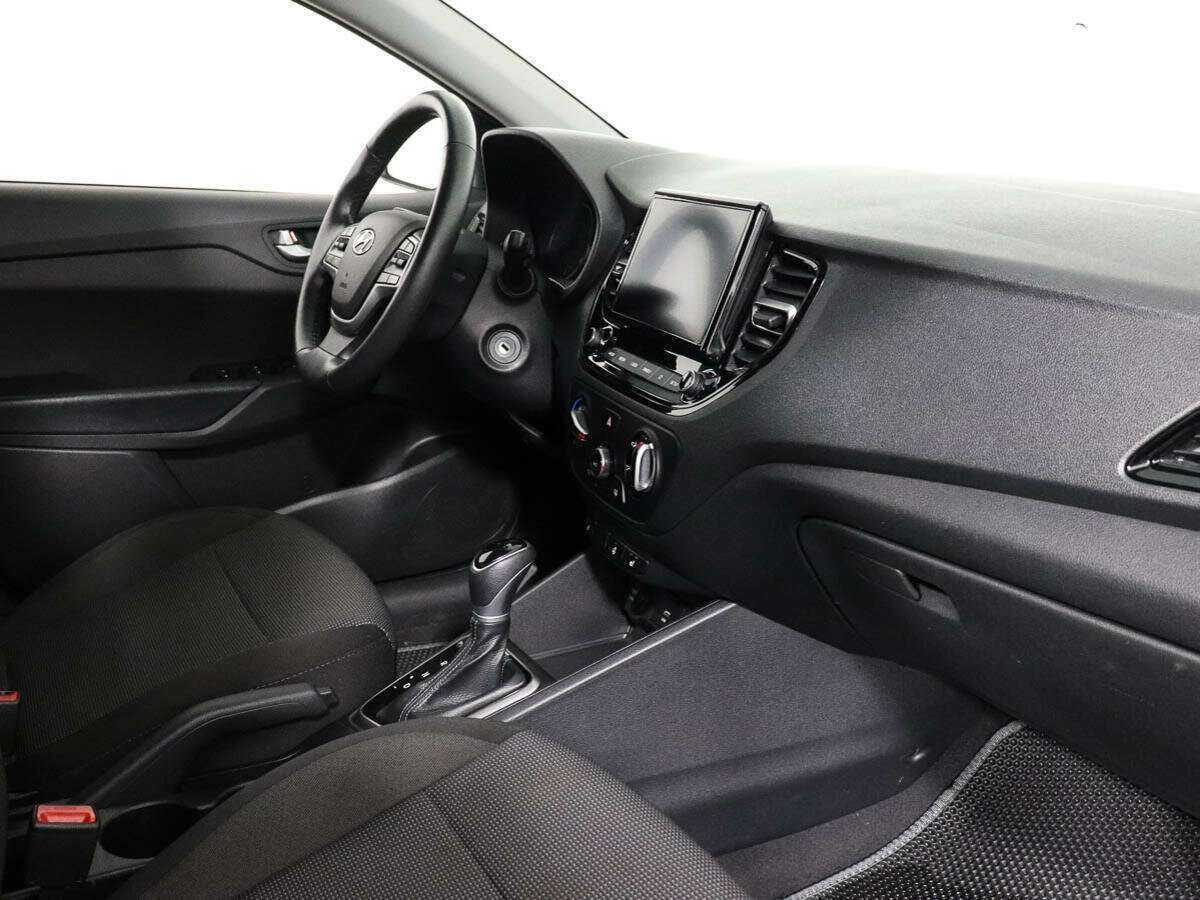 Hyundai Solaris 2020 года с пробегом. Фото: #6