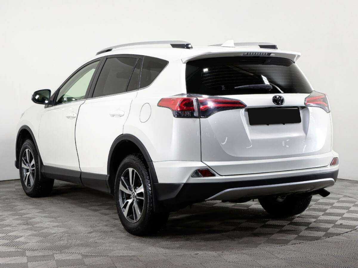Toyota RAV4 2015 года с пробегом. Фото: #5