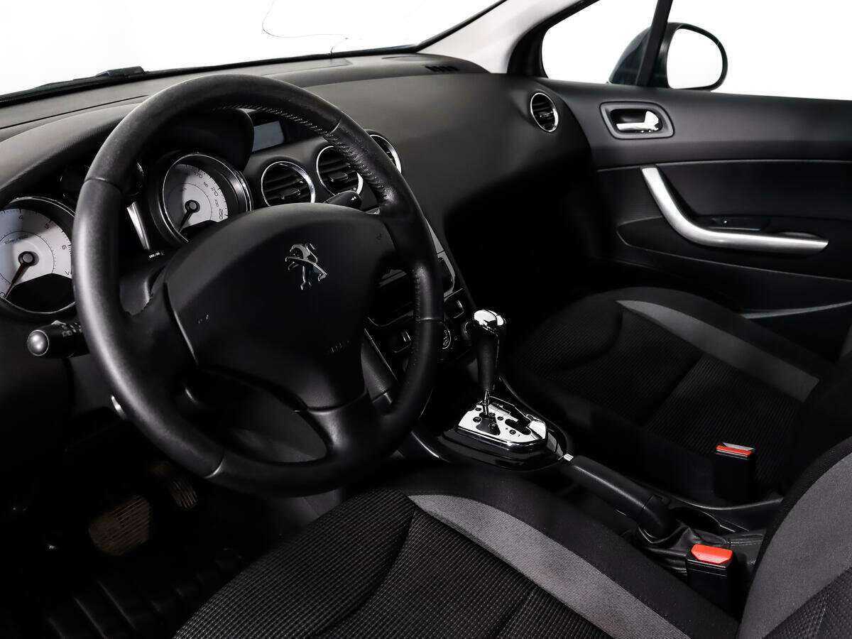 Peugeot 408 2014 года с пробегом. Фото: #8