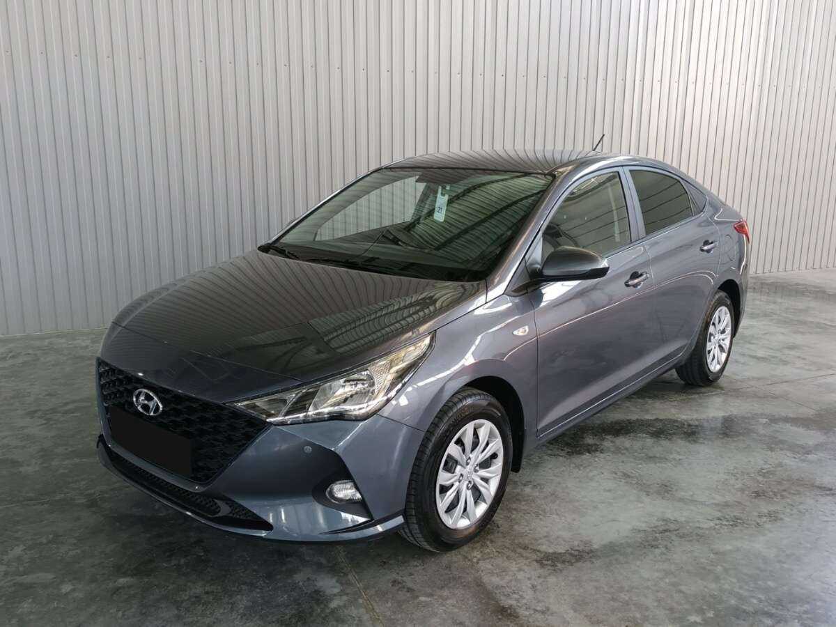Hyundai Solaris 2022 года с пробегом. Посмотреть фото