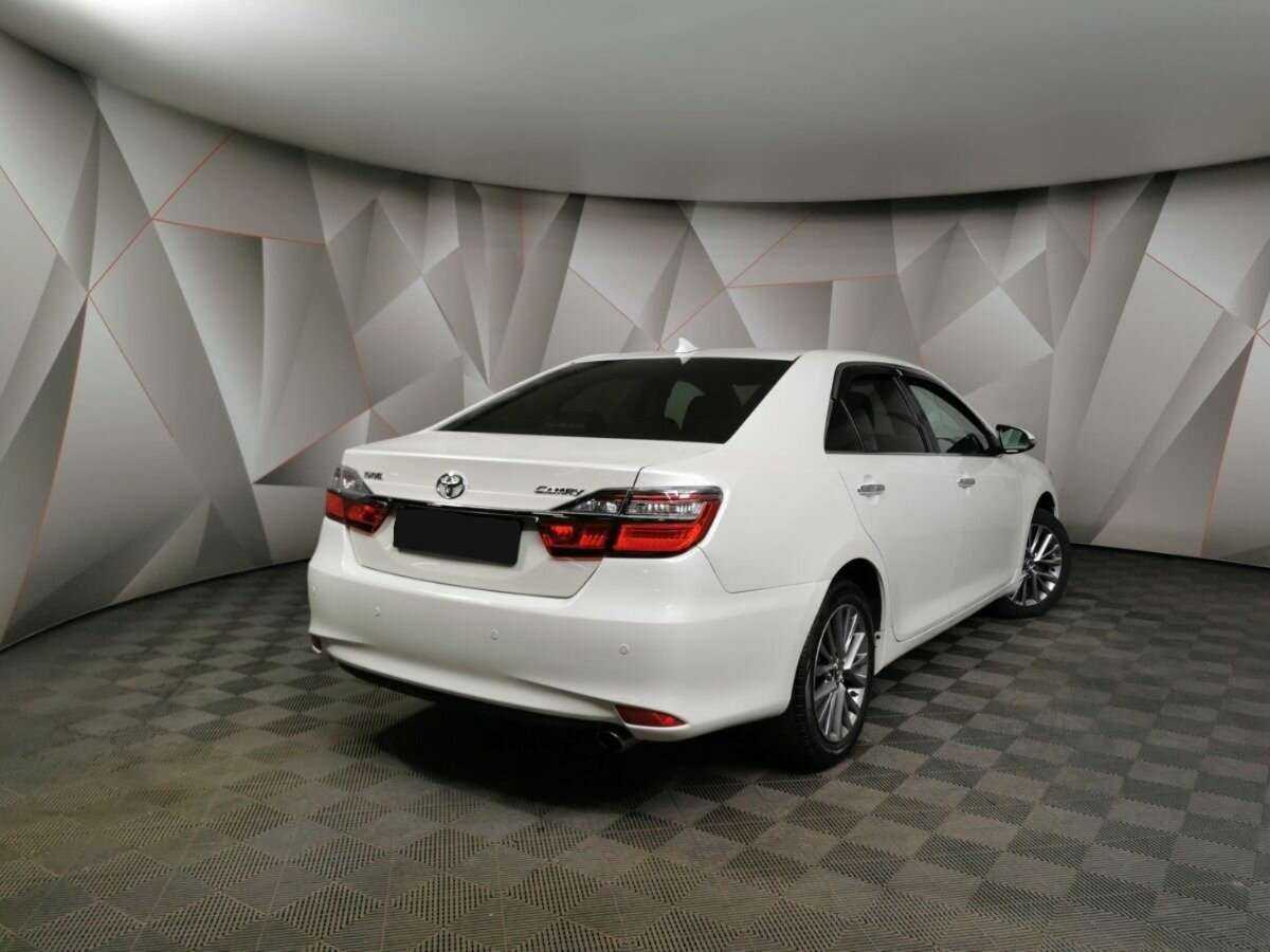 Toyota Camry 2016 года с пробегом. Фото: #1