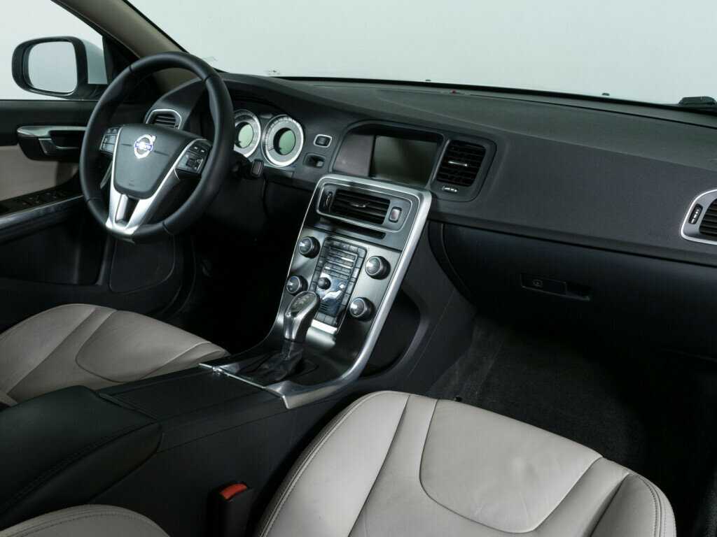 Volvo S60 2012 года с пробегом. Фото: #6