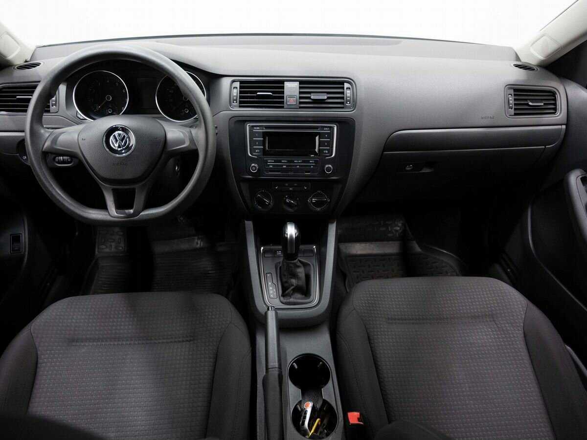 Volkswagen Jetta 2015 года с пробегом. Фото: #11