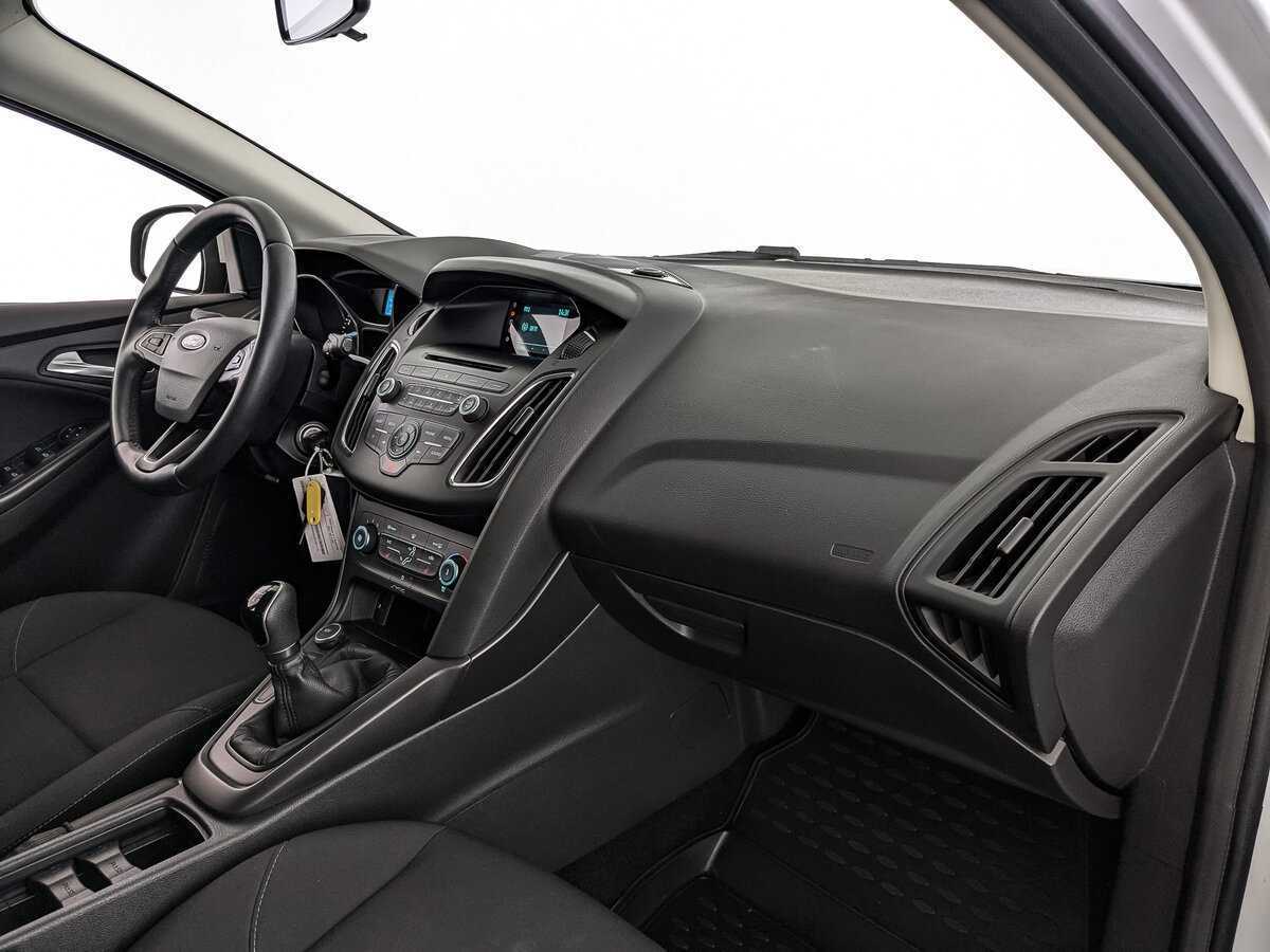 Ford Focus 2018 года с пробегом. Фото: #8