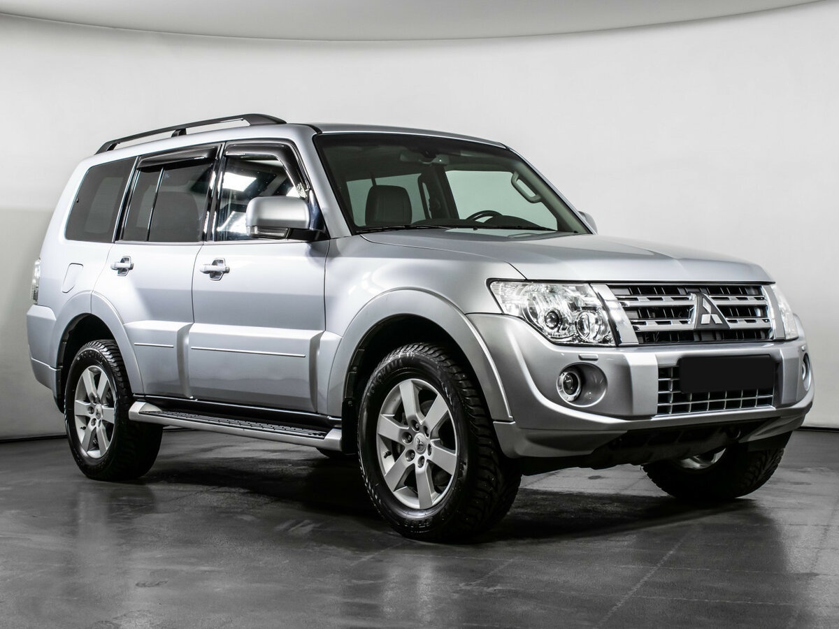Mitsubishi Pajero 2012 года с пробегом. Фото: #2
