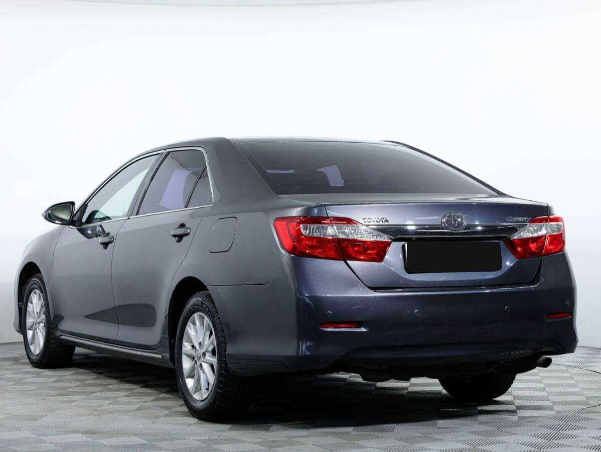 Toyota Camry 2013 года с пробегом. Фото: #6
