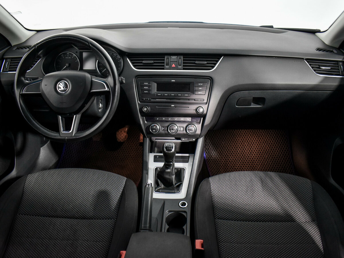 Skoda Octavia 2013 года с пробегом. Фото: #13