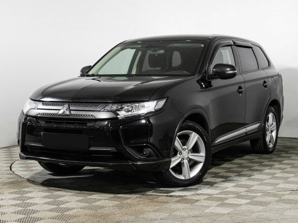 Mitsubishi Outlander 2017 года с пробегом. Посмотреть фото