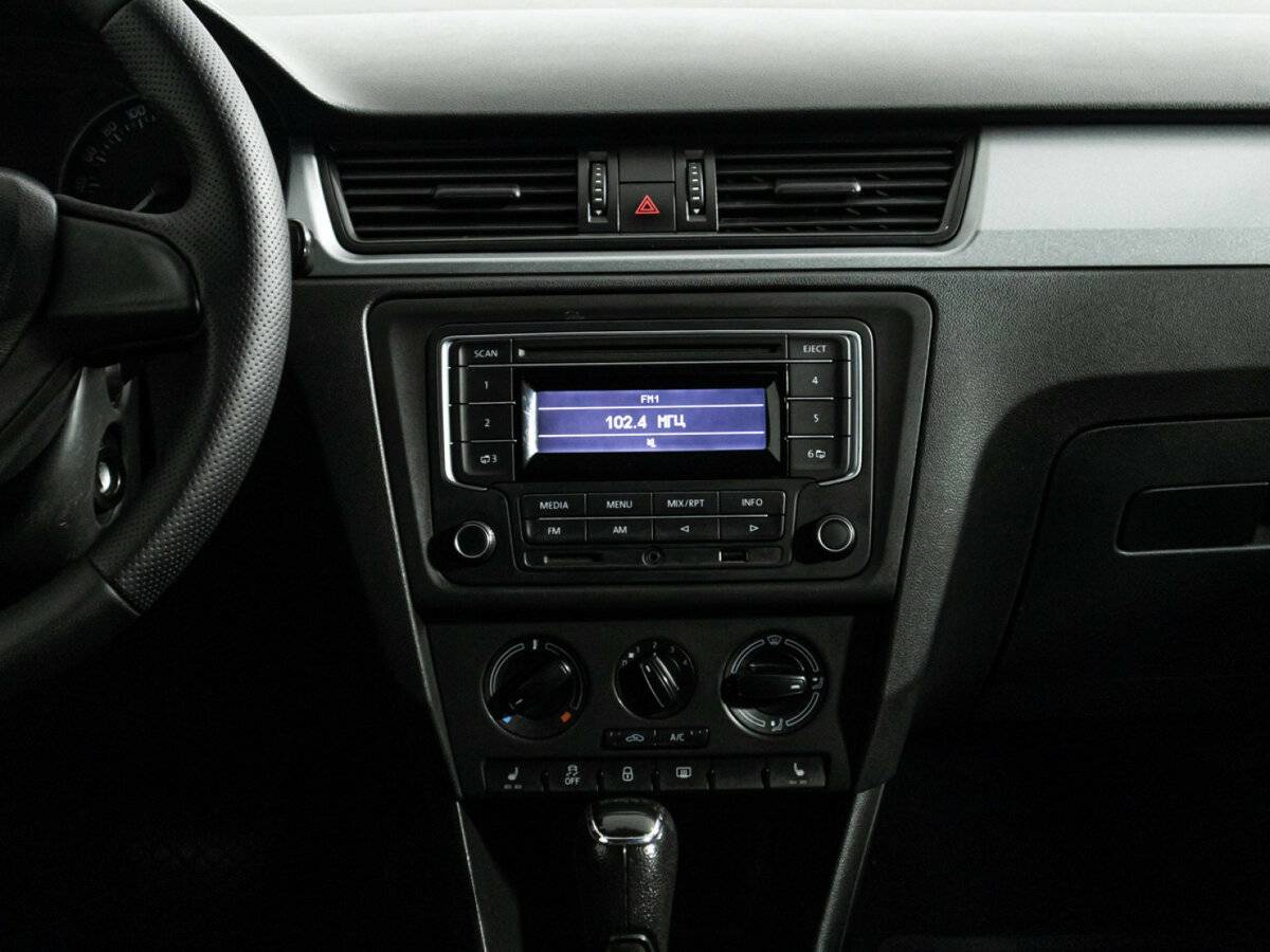 Skoda Rapid 2015 года с пробегом. Фото: #13