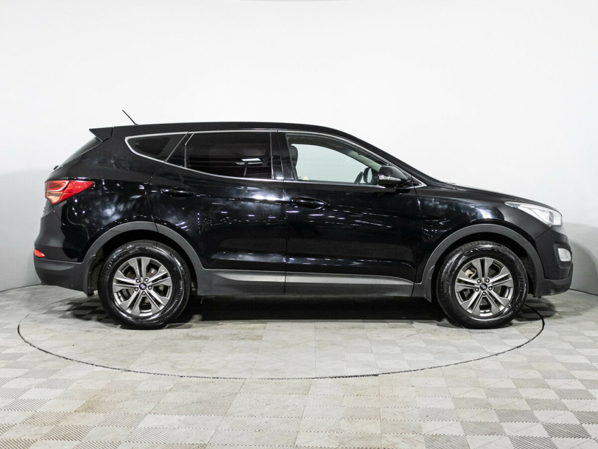 Hyundai Santa Fe 2014 года с пробегом. Фото: #3