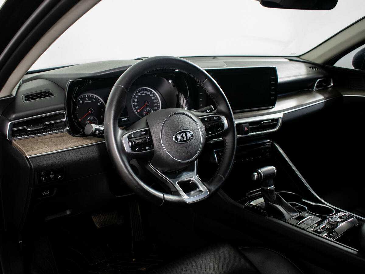 Kia K5 2021 года с пробегом. Фото: #10
