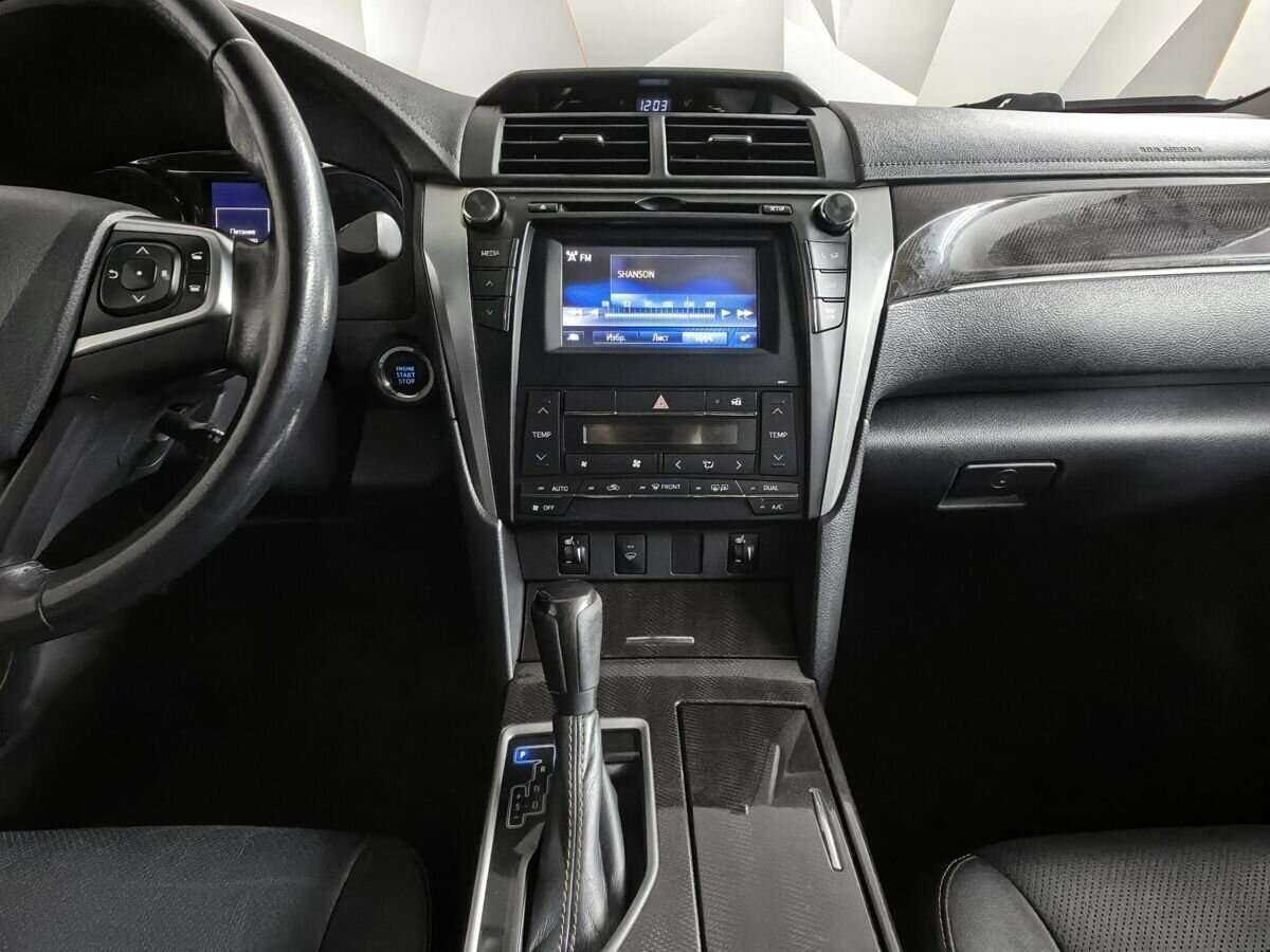 Toyota Camry 2017 года с пробегом. Фото: #10