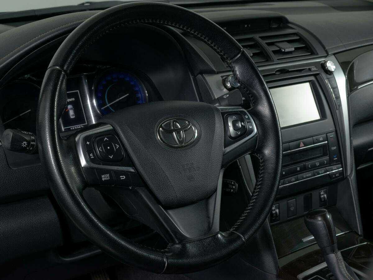 Toyota Camry 2016 года с пробегом. Фото: #13