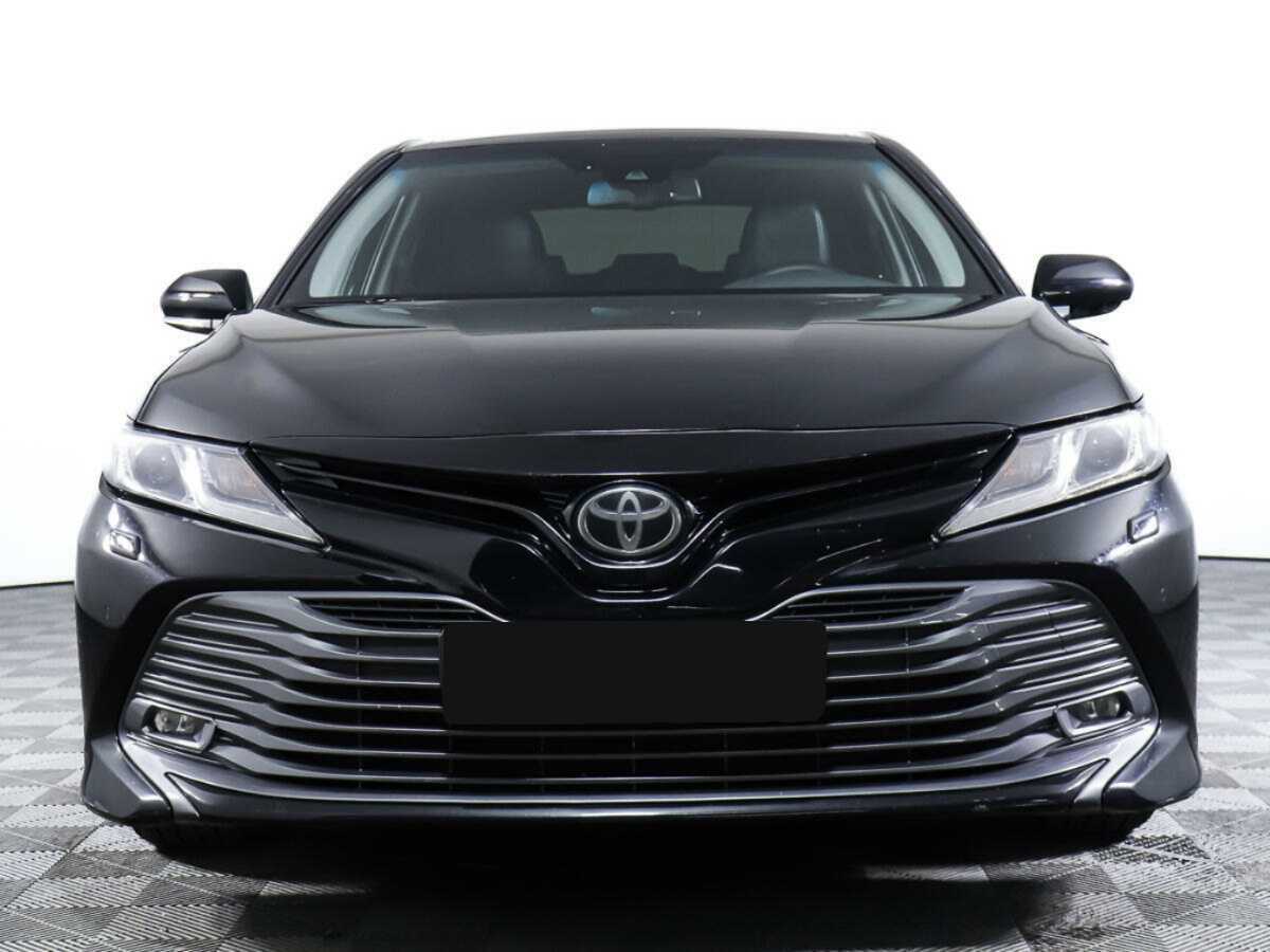 Toyota Camry 2019 года с пробегом. Посмотреть фото