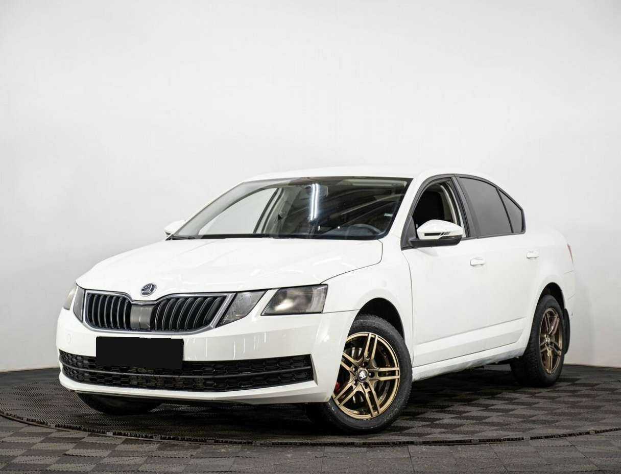 Skoda Octavia 2017 года с пробегом. Посмотреть фото