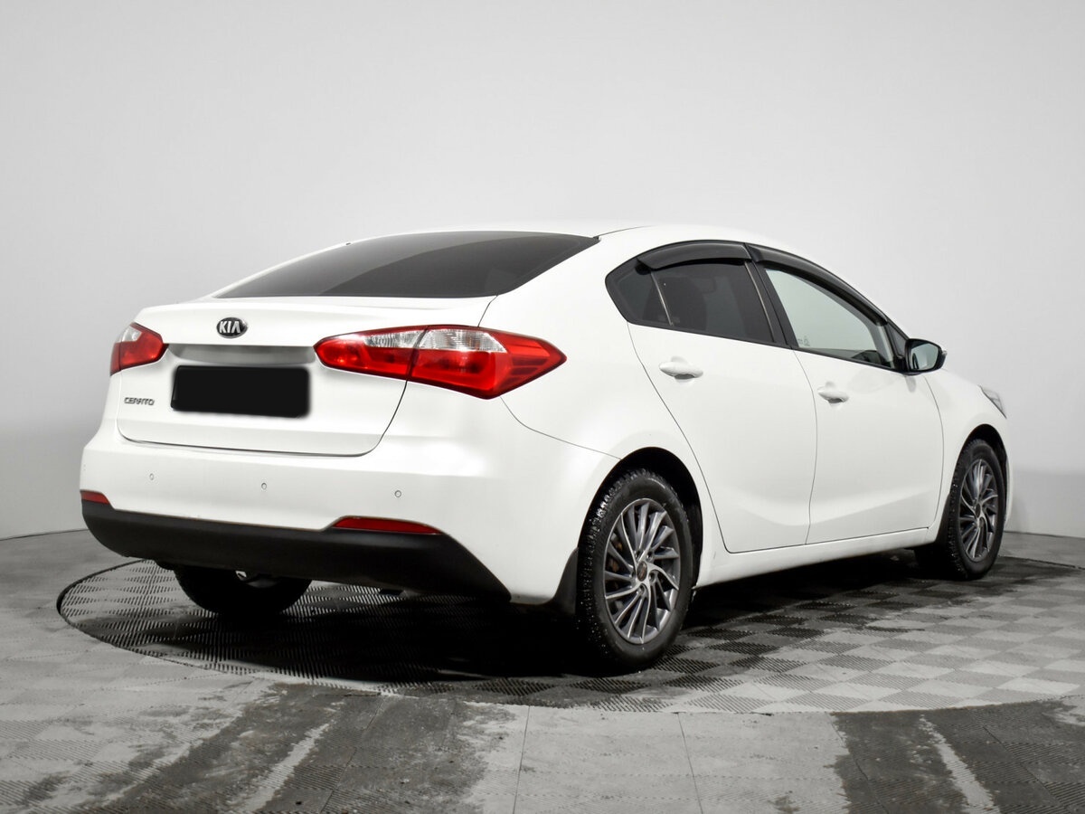 Kia Cerato 2015 года с пробегом. Фото: #3