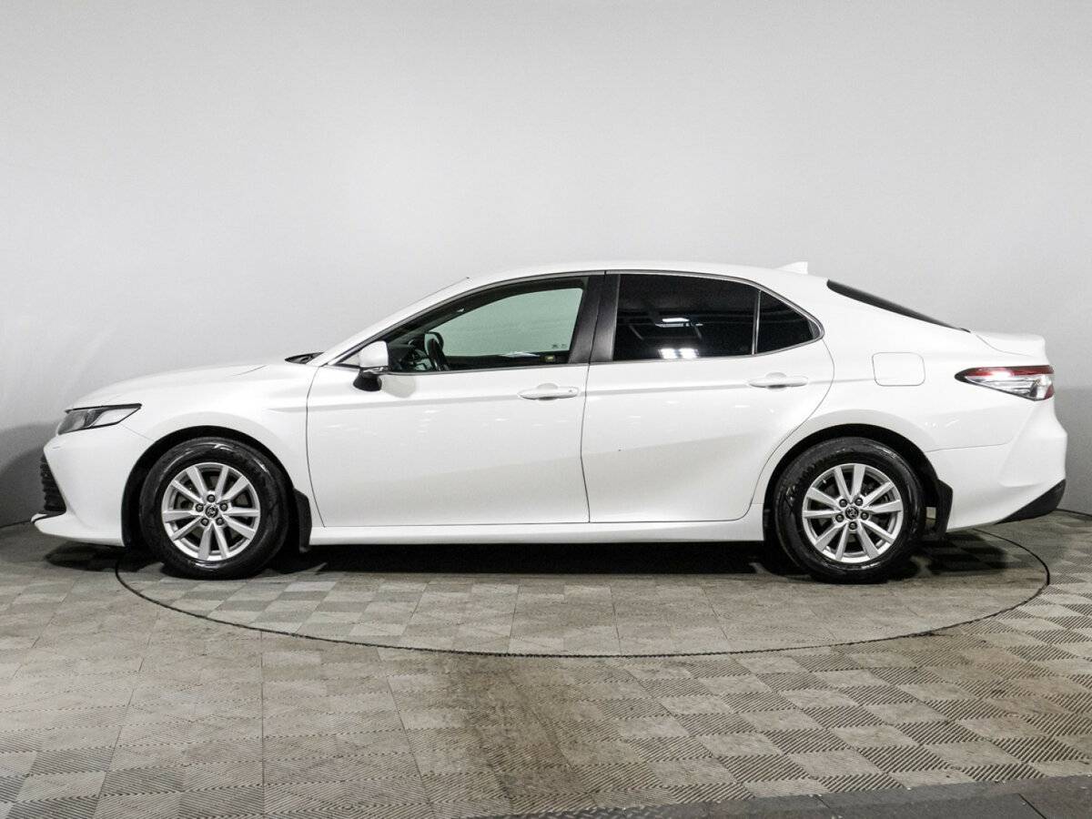 Toyota Camry 2020 года с пробегом. Фото: #7