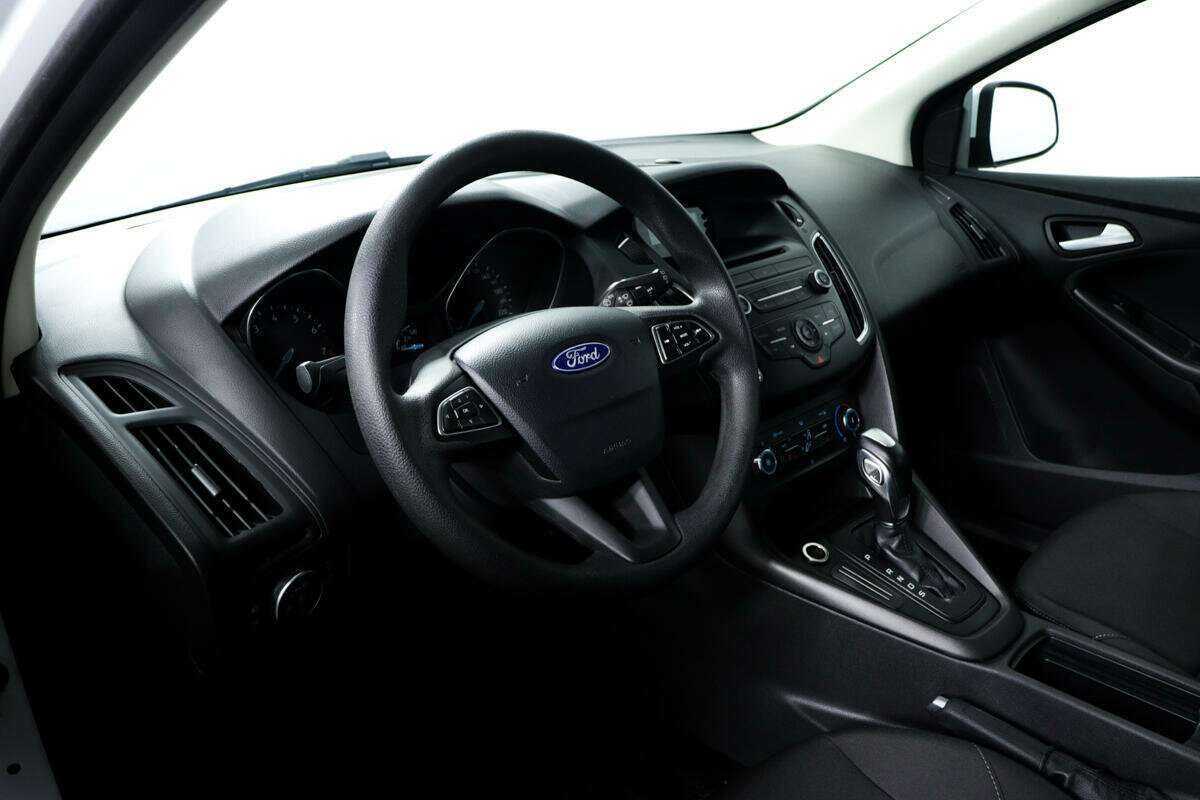 Ford Focus 2018 года с пробегом. Фото: #12