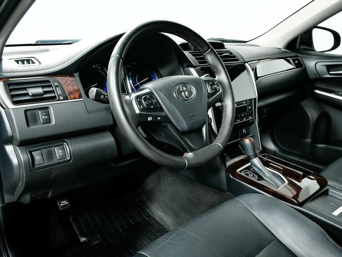Toyota Camry 2016 года с пробегом. Фото: #11
