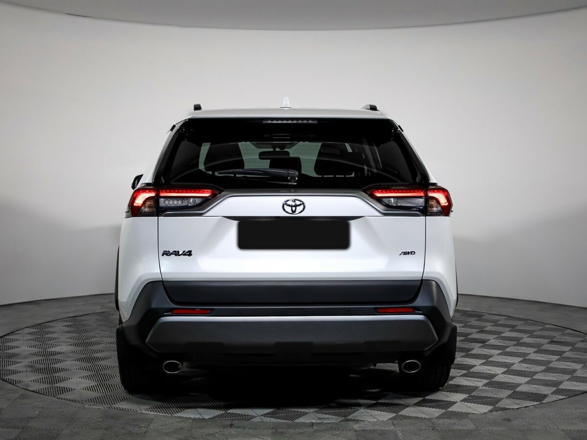 Toyota RAV4 2019 года с пробегом. Фото: #3