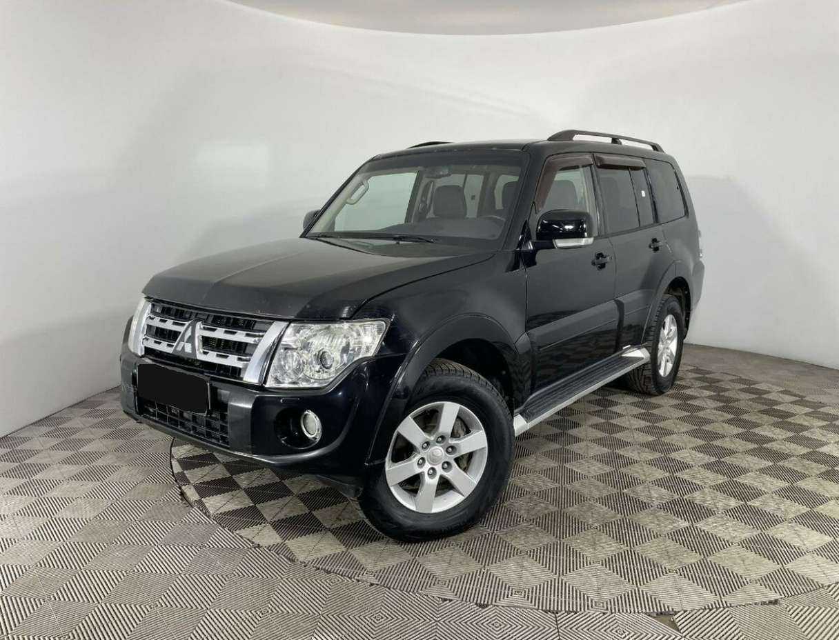 Mitsubishi Pajero 2012 года с пробегом. Посмотреть фото