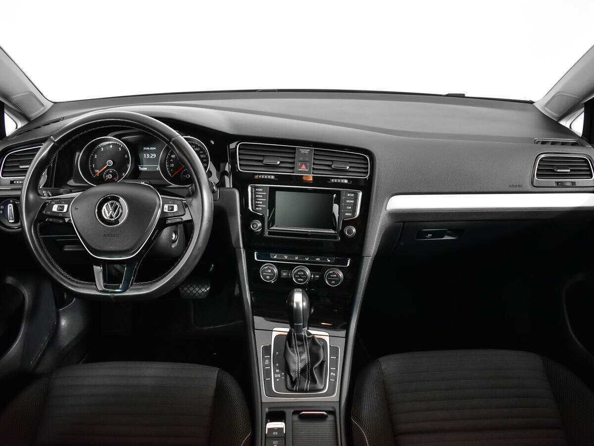 Volkswagen Golf 2014 года с пробегом. Фото: #11