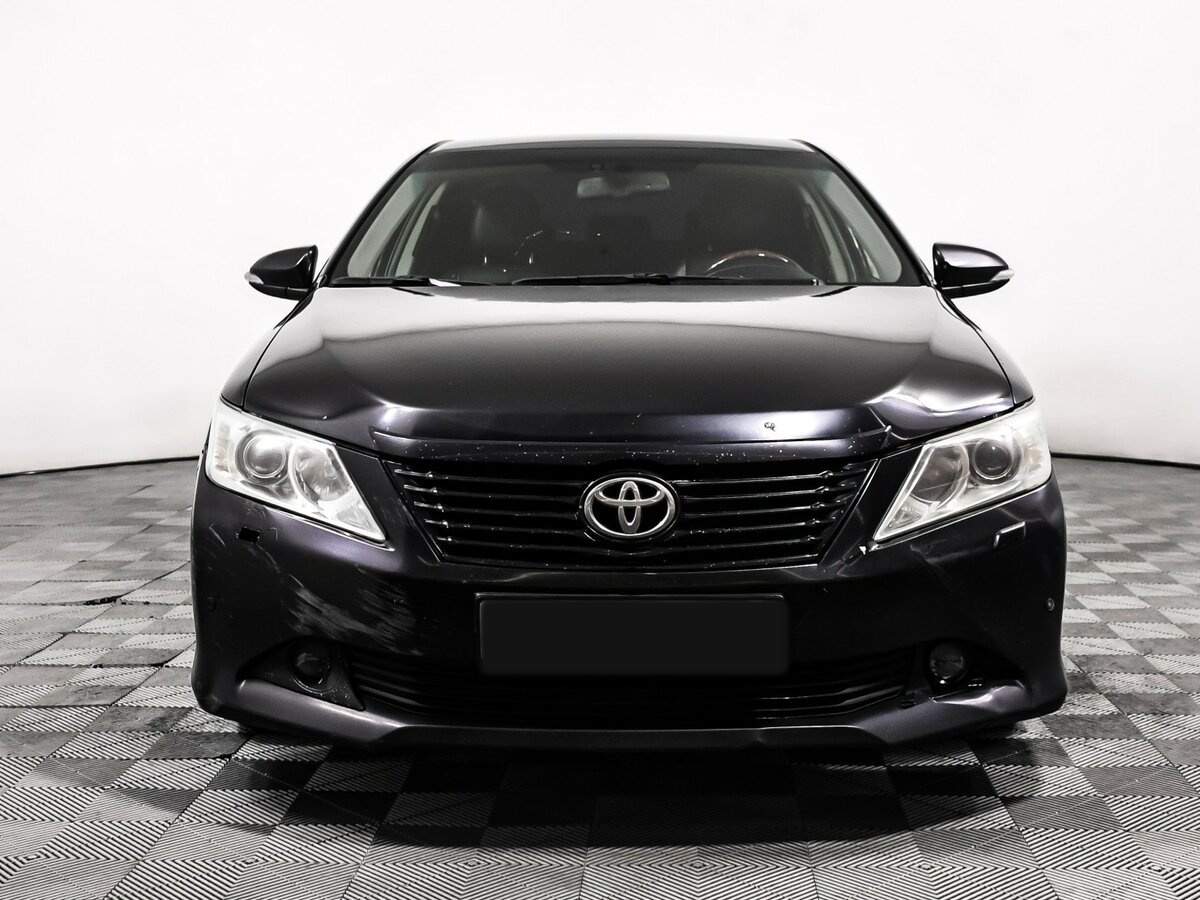 Toyota Camry 2012 года с пробегом. Фото: #1
