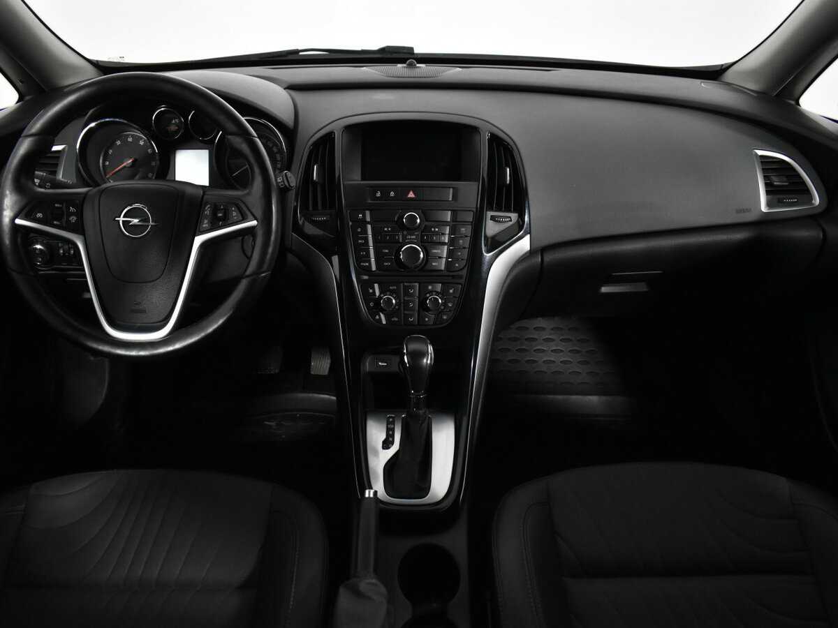 Opel Astra 2014 года с пробегом. Фото: #10