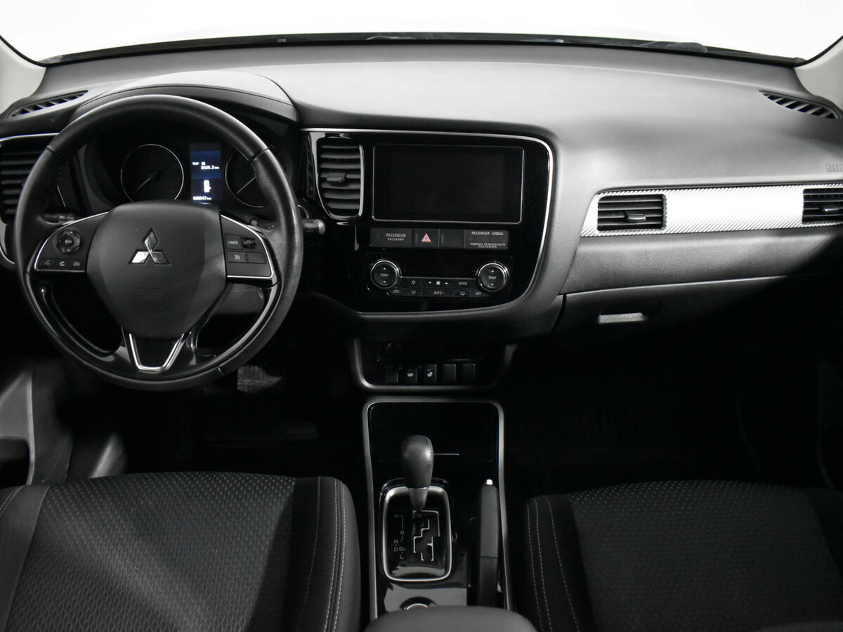 Mitsubishi Outlander 2018 года с пробегом. Фото: #11
