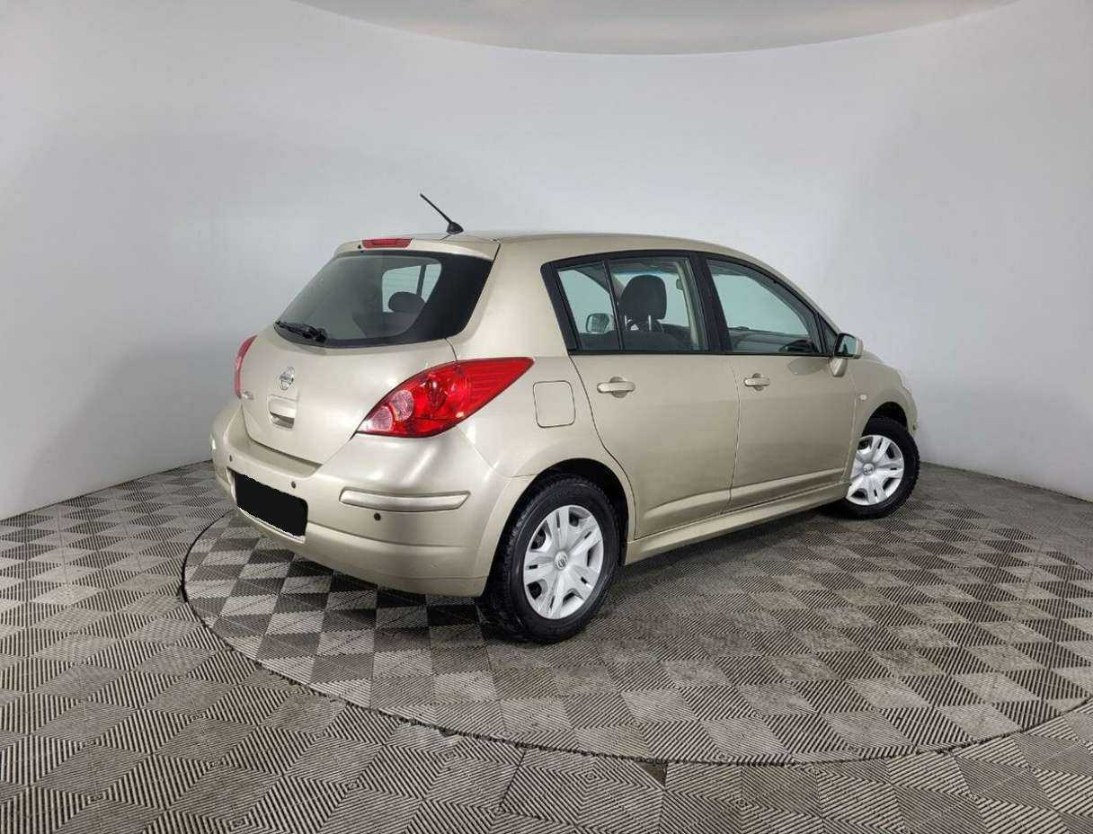 Nissan Tiida 2013 года с пробегом. Фото: #5