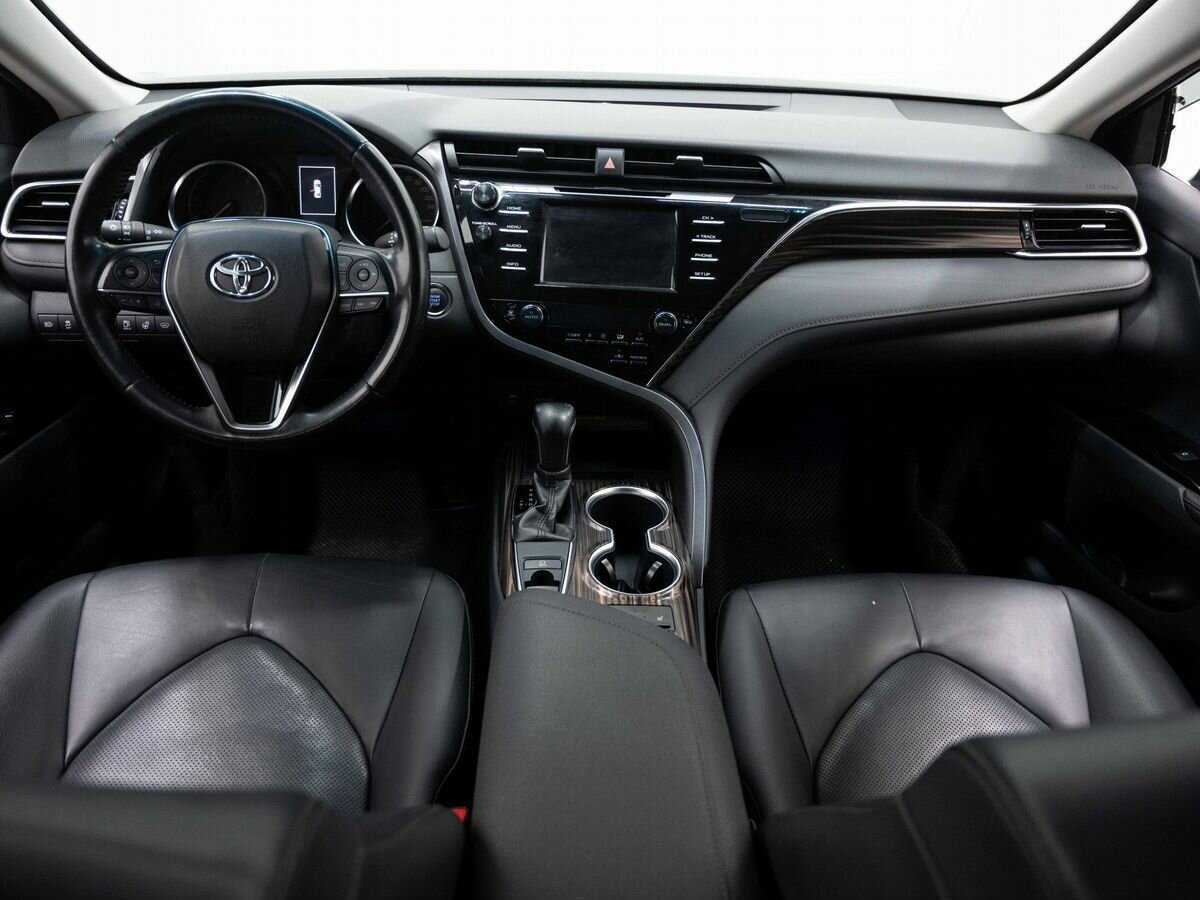 Toyota Camry 2019 года с пробегом. Фото: #13