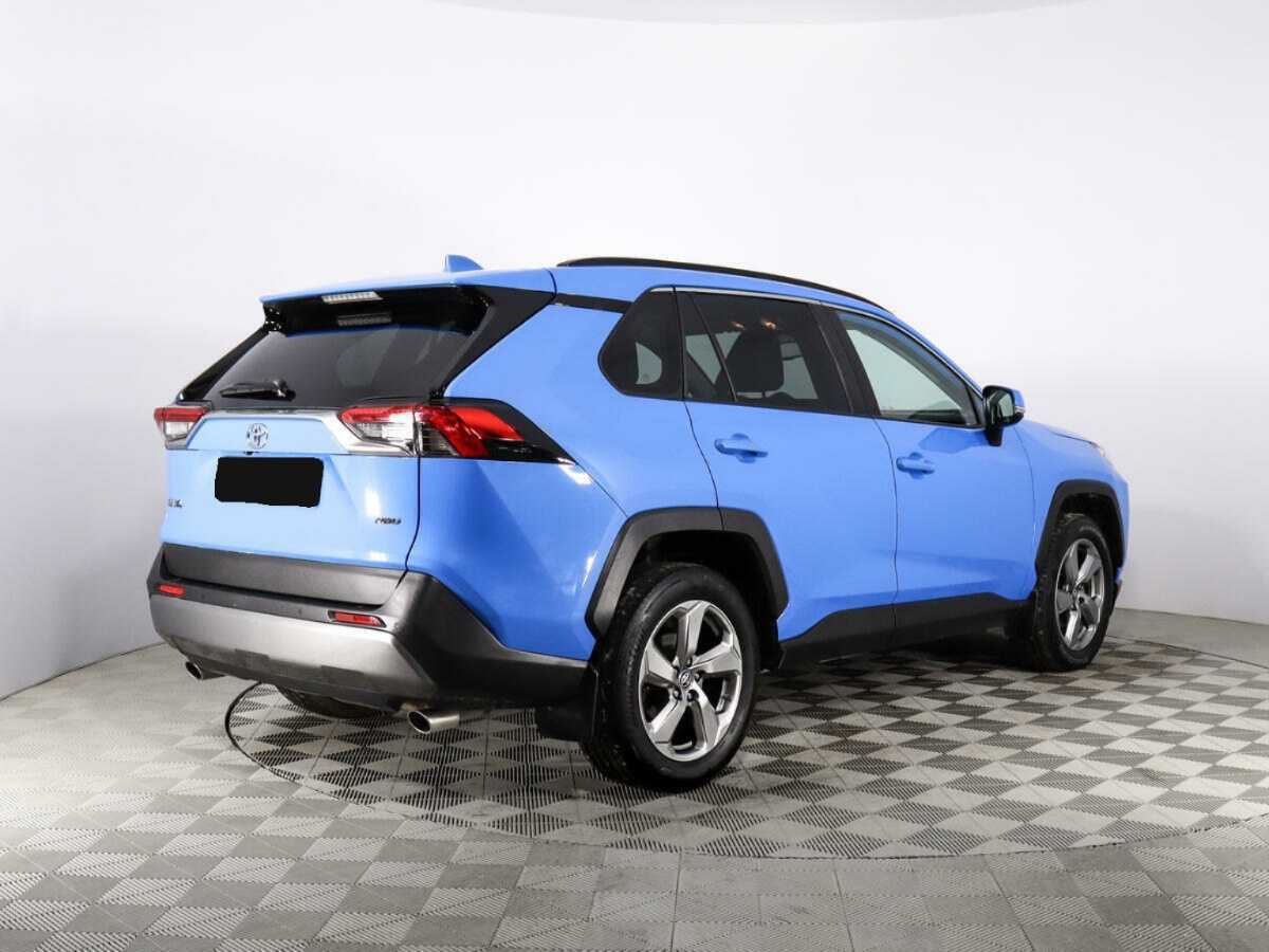 Toyota RAV4 2021 года с пробегом. Фото: #5
