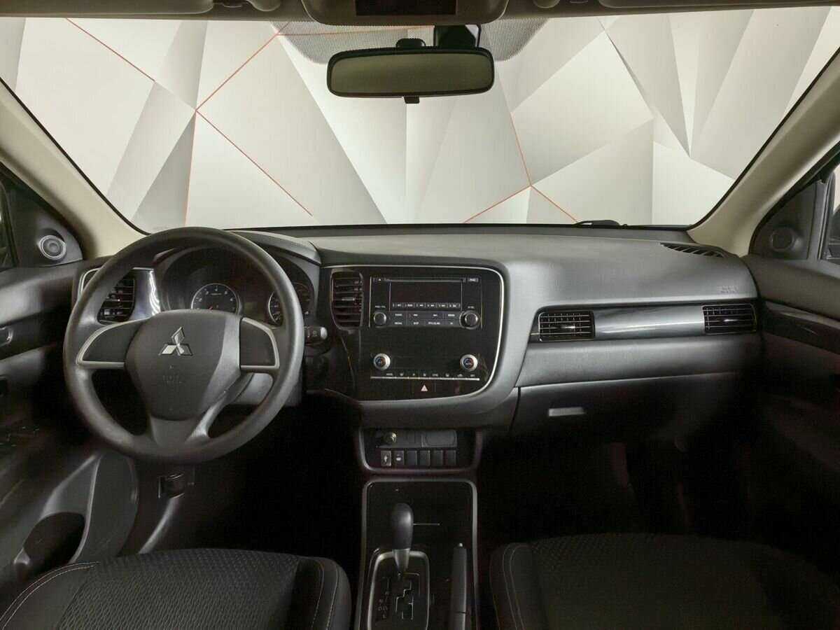 Mitsubishi Outlander 2020 года с пробегом. Фото: #8