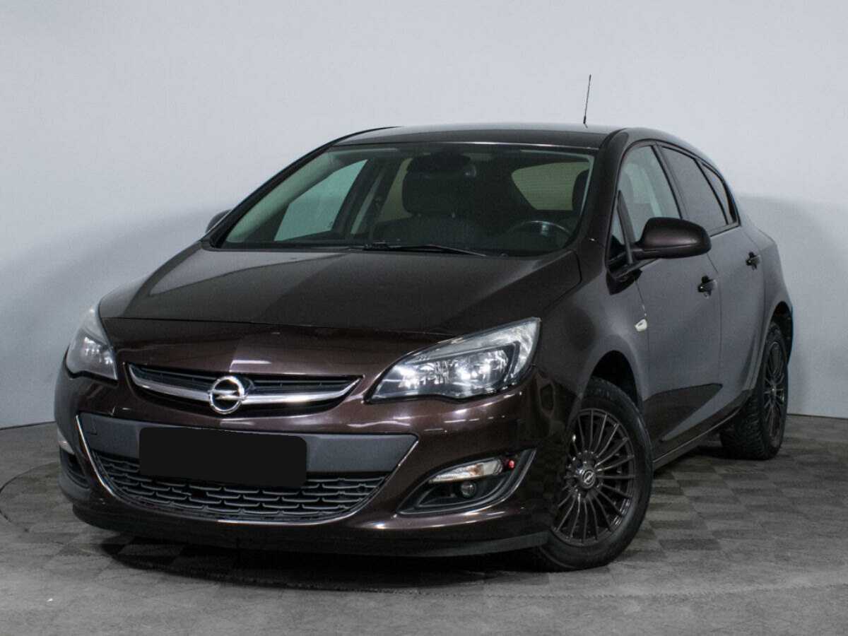Opel Astra 2014 года с пробегом. Посмотреть фото