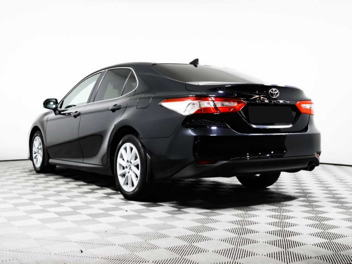 Toyota Camry 2019 года с пробегом. Фото: #6