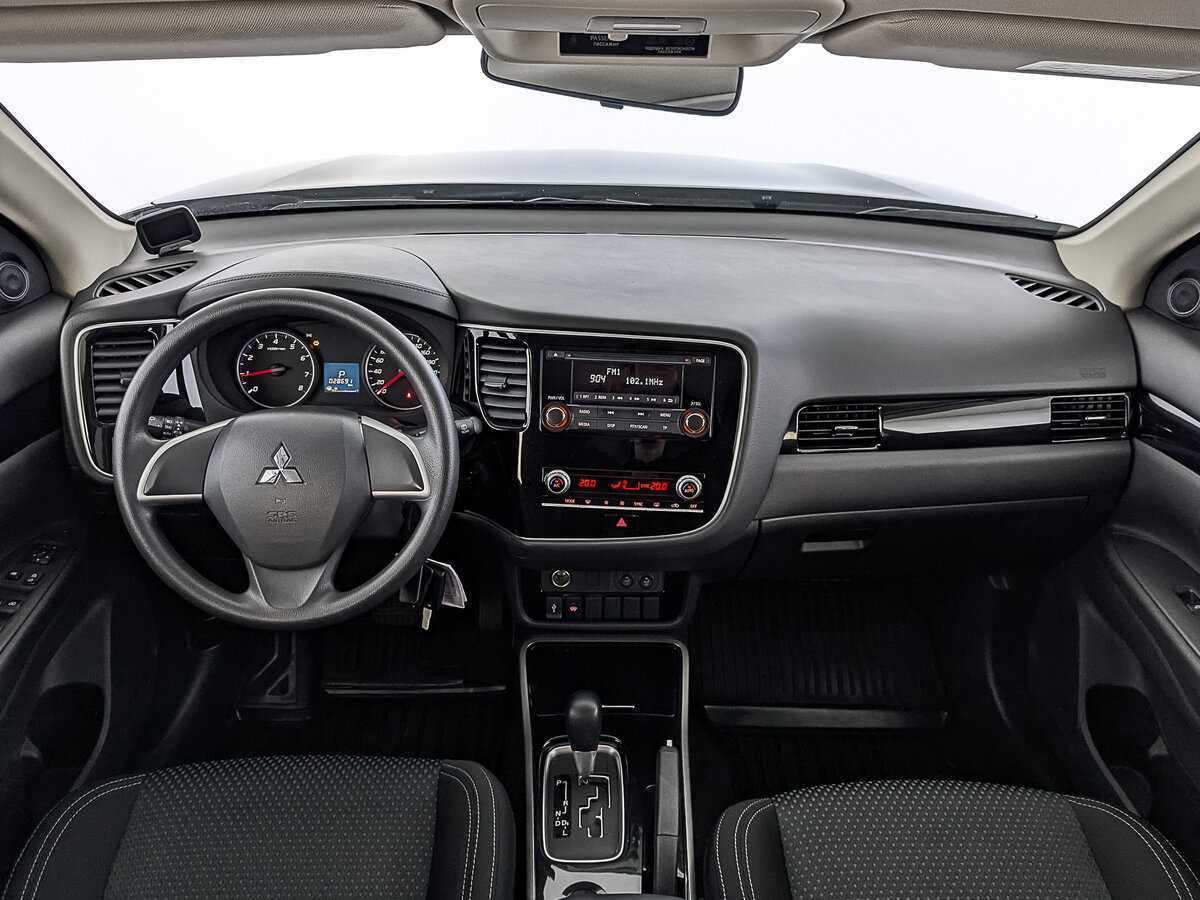 Mitsubishi Outlander 2021 года с пробегом. Фото: #13