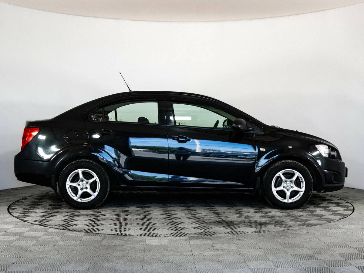 Chevrolet Aveo 2014 года с пробегом. Фото: #3