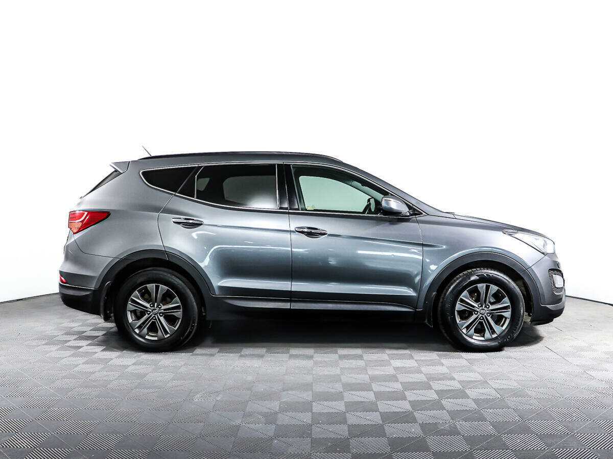 Hyundai Santa Fe 2012 года с пробегом. Фото: #2