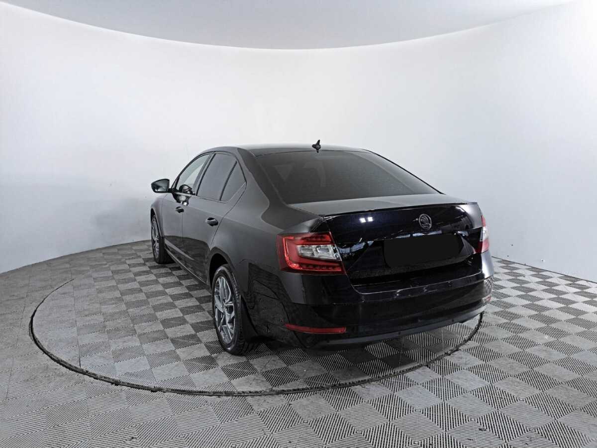 Skoda Octavia 2018 года с пробегом. Фото: #6
