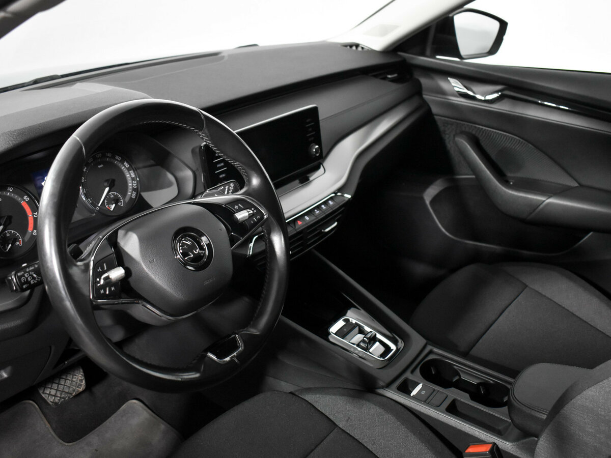 Skoda Octavia 2021 года с пробегом. Фото: #7