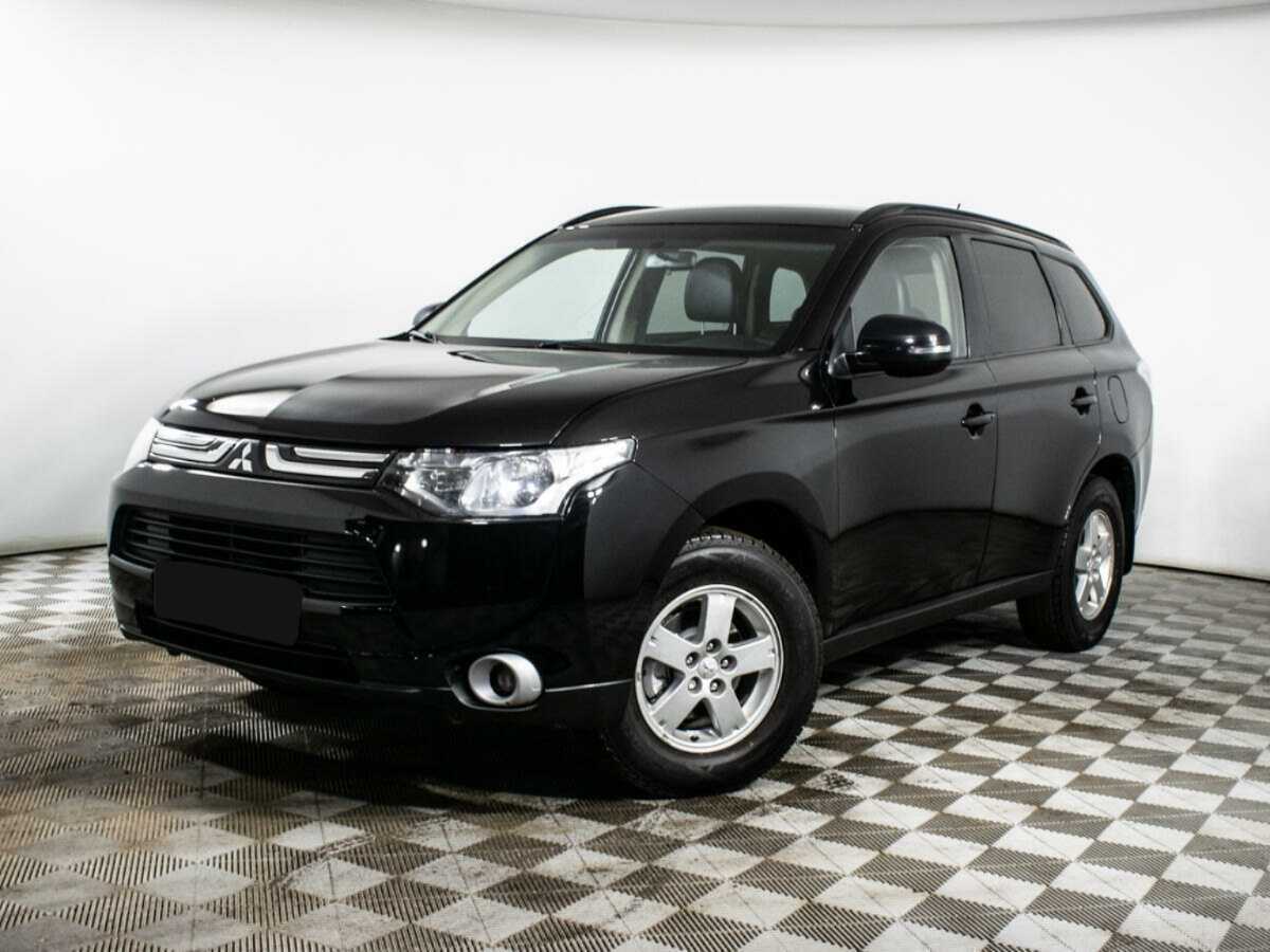 Mitsubishi Outlander 2013 года с пробегом. Фото: #0