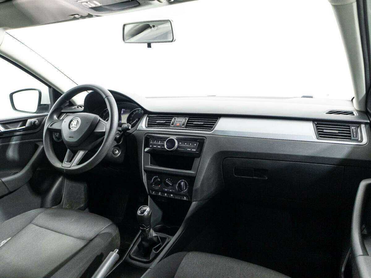 Skoda Rapid 2017 года с пробегом. Фото: #8