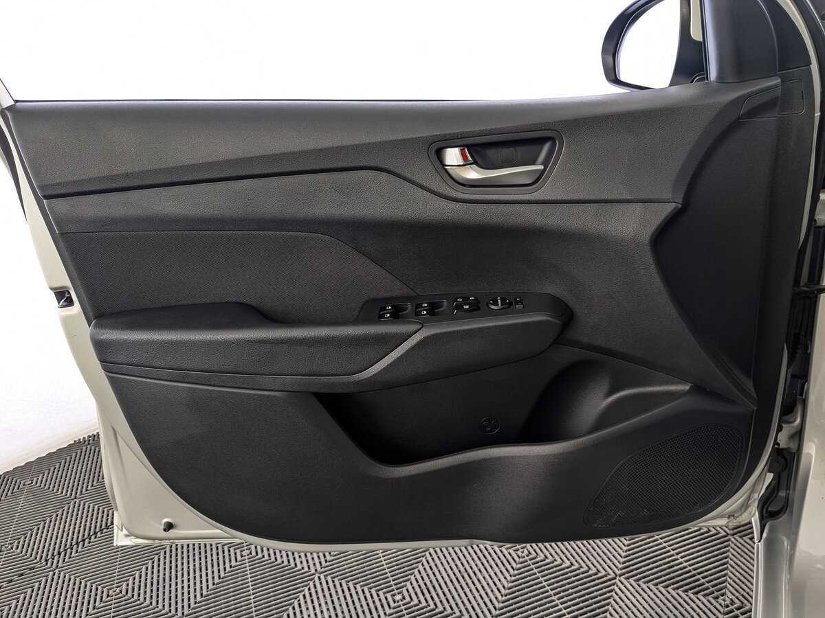 Hyundai Solaris 2019 года с пробегом. Фото: #18
