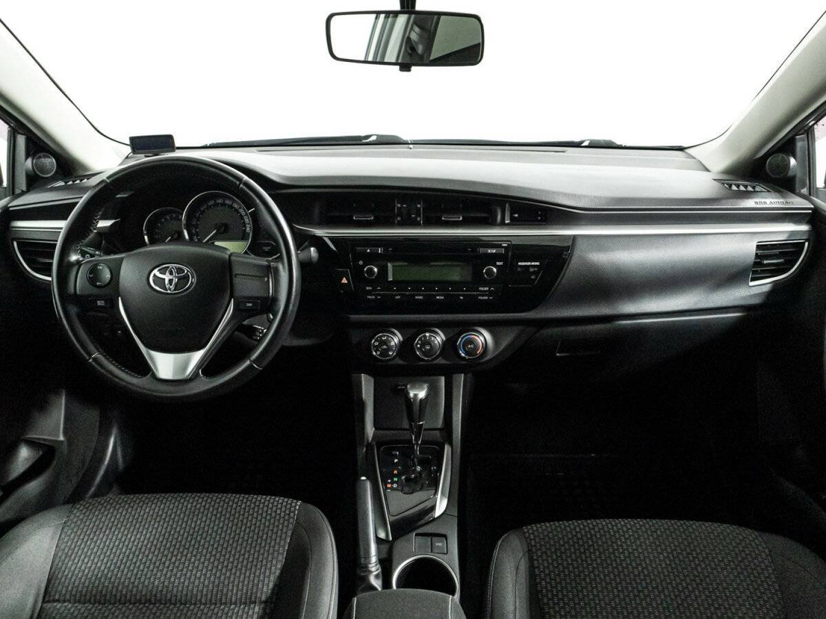 Toyota Corolla 2013 года с пробегом. Фото: #12