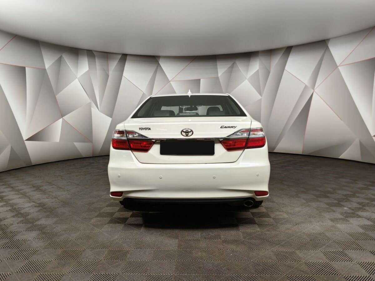 Toyota Camry 2017 года с пробегом. Фото: #7