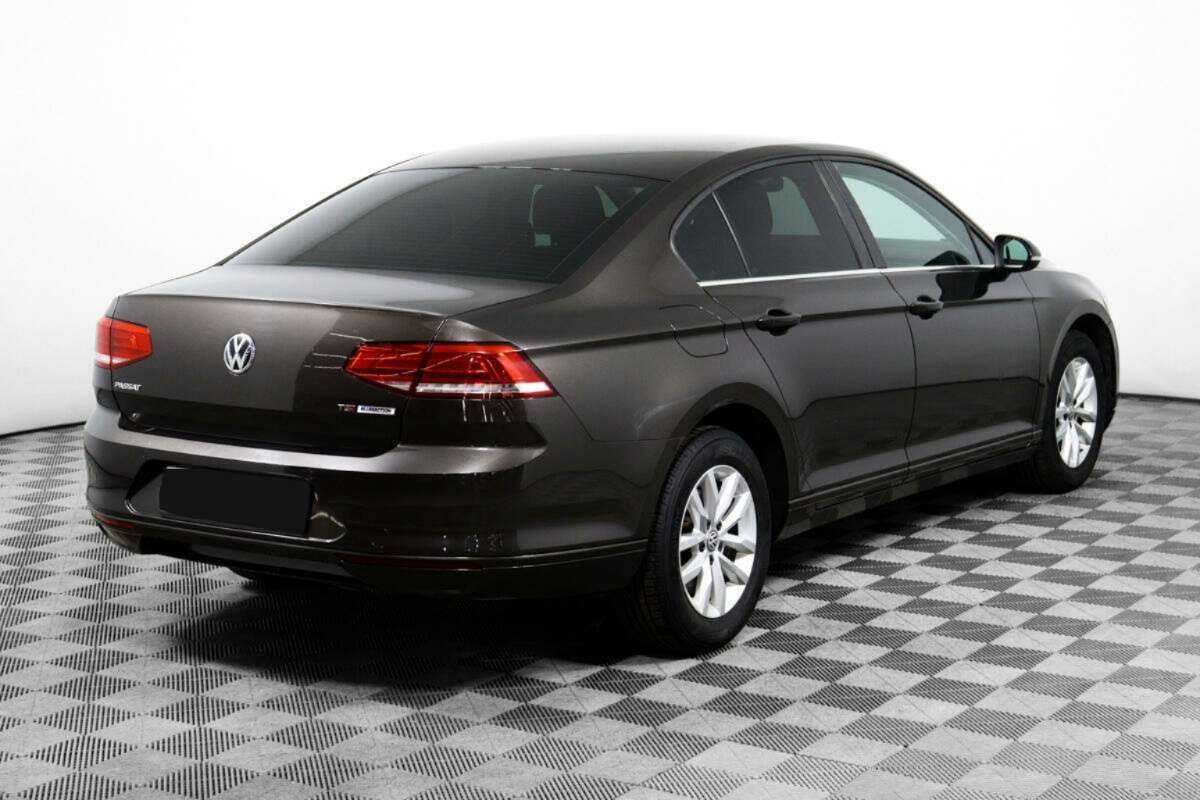 Volkswagen Passat 2016 года с пробегом. Фото: #4