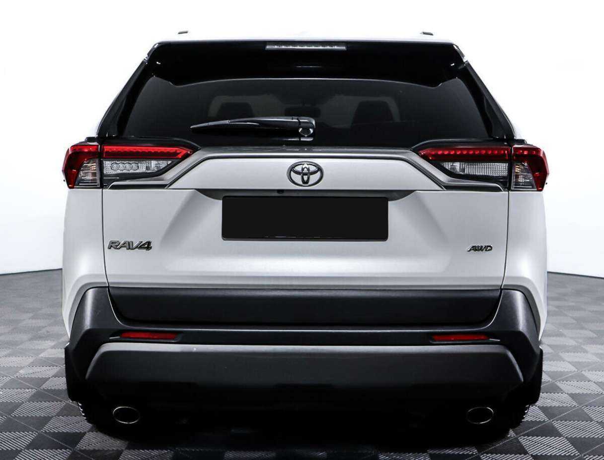 Toyota RAV4 2020 года с пробегом. Фото: #5