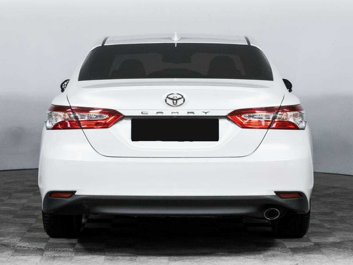 Toyota Camry 2019 года с пробегом. Фото: #5