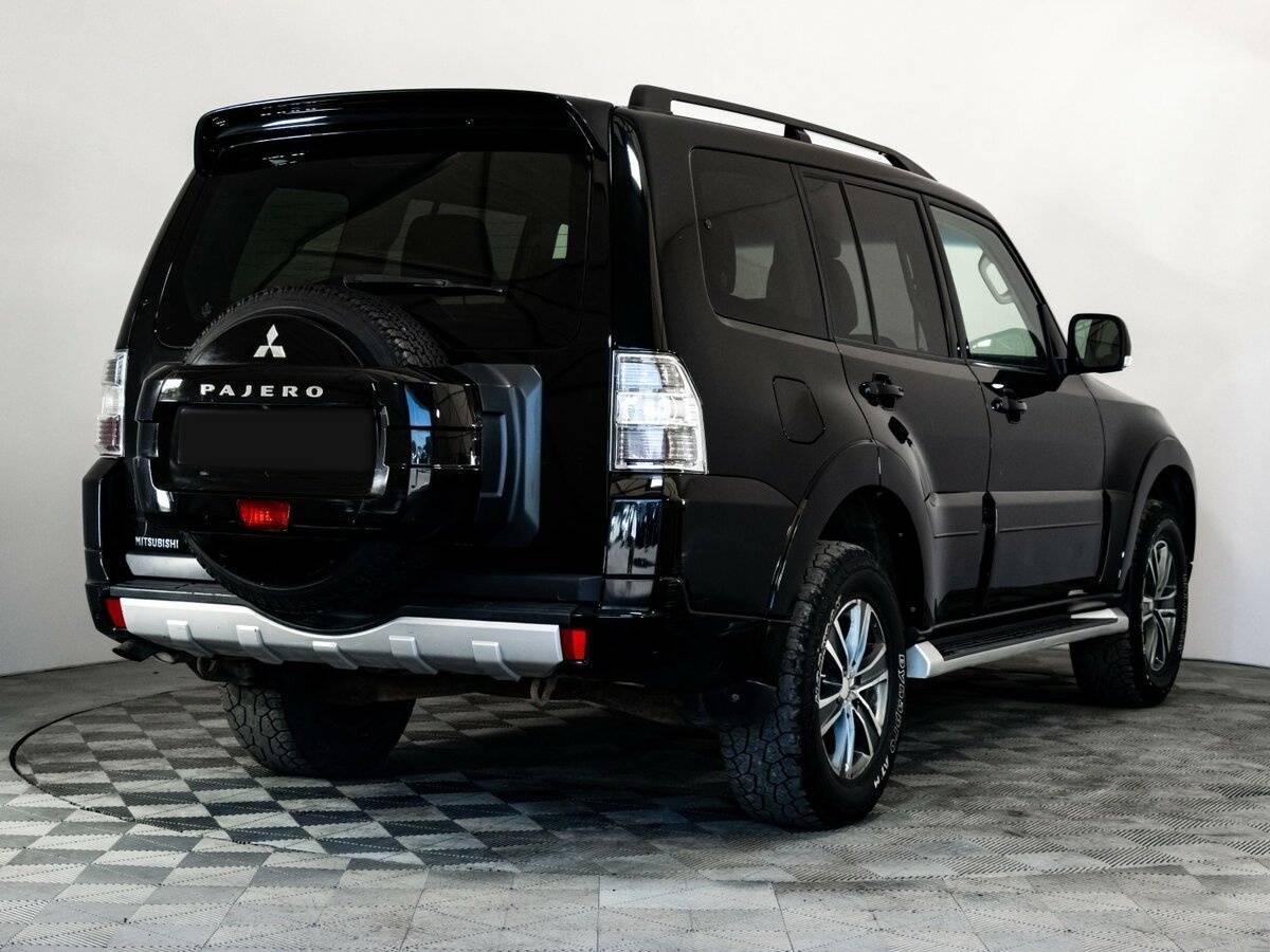 Mitsubishi Pajero 2012 года с пробегом. Фото: #3